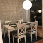 Schoene Ruhige Mit Terrasse Und Parkplatz Διαμέρισμα