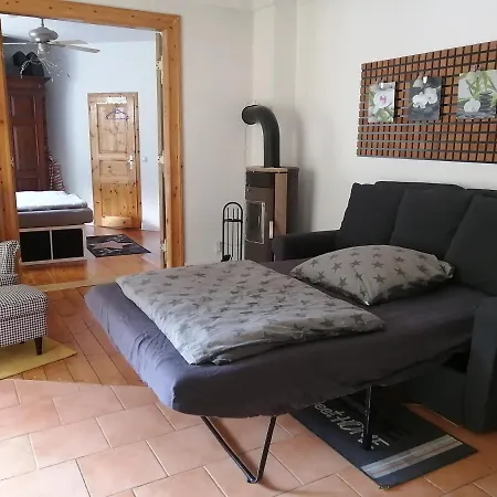 Schoene Ruhige Mit Terrasse Und Parkplatz Greifswald